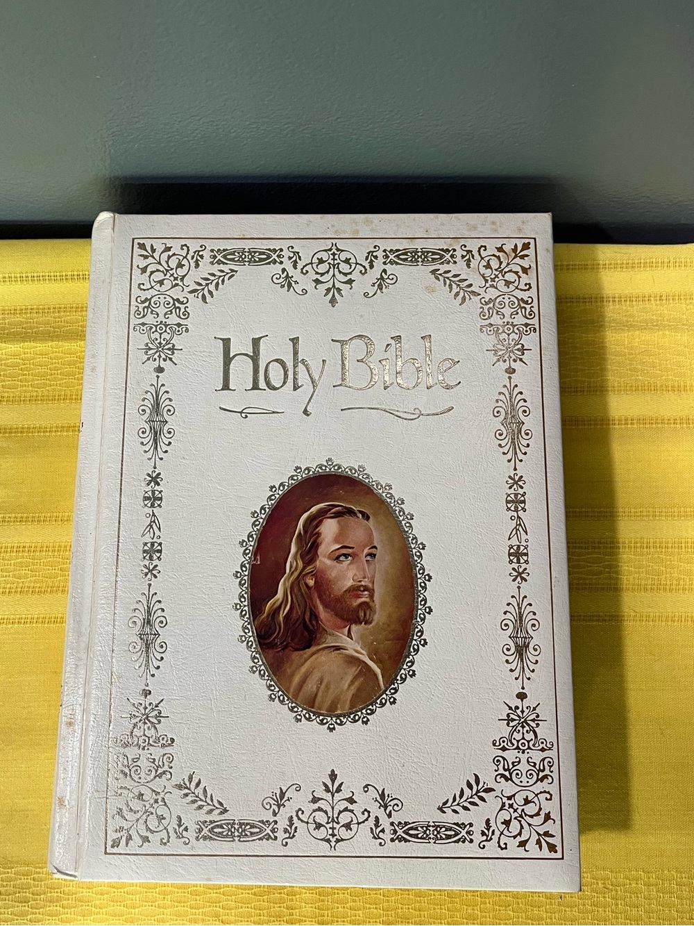 Vintage 1970s Regency Family Bible (KJV) - Red Letter Reference Edition
